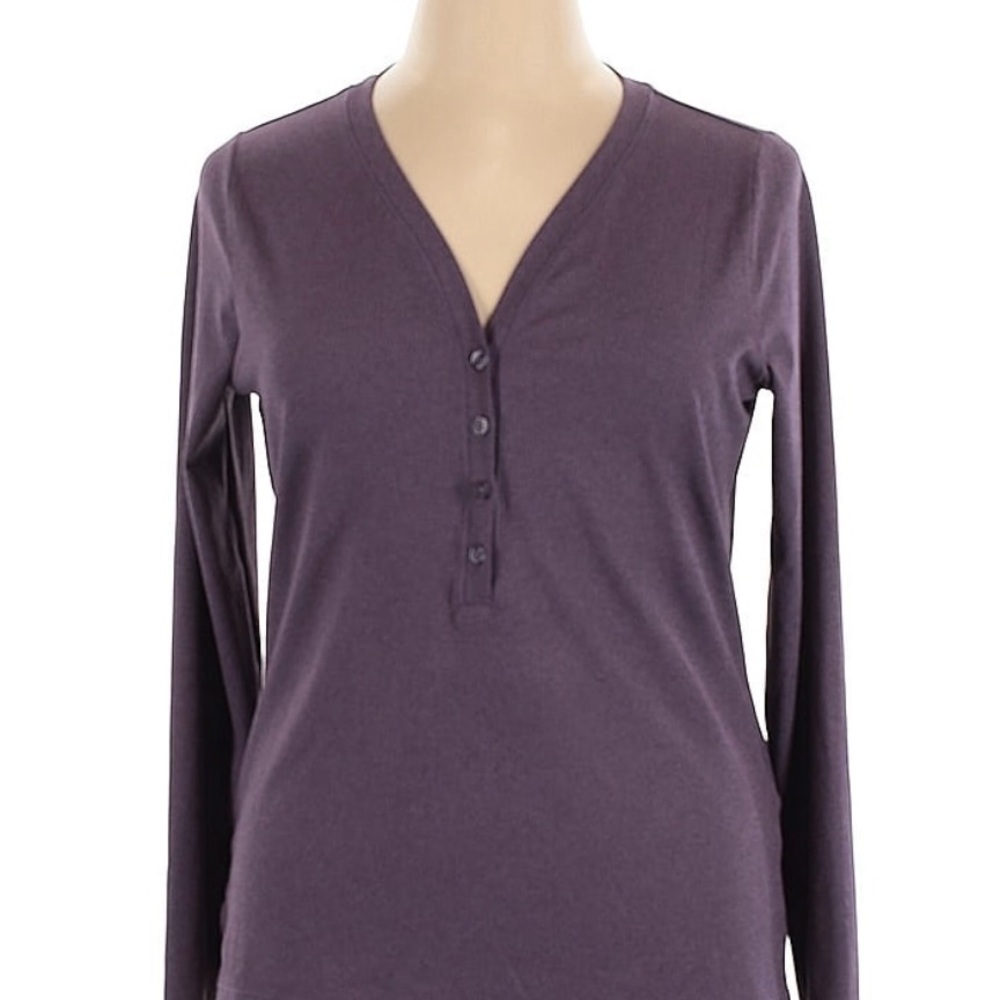 Athleta casual Henley top. Fits like size M-L.  Slightly ribbed fabric, Heather
